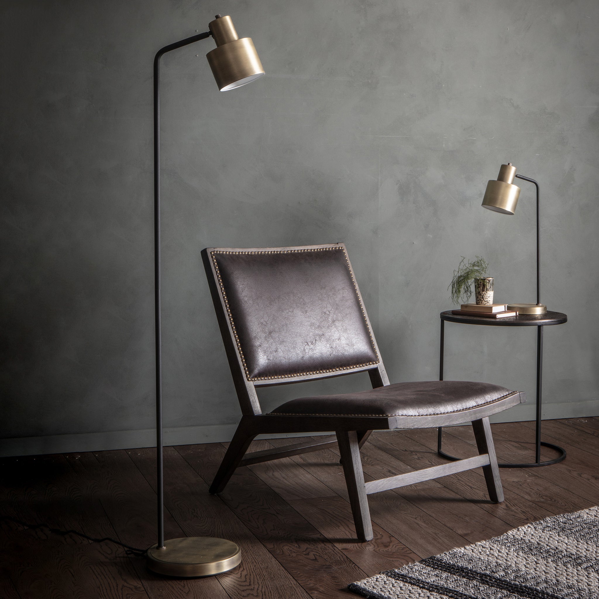 Mayweather Floor Lamp Brass / Black