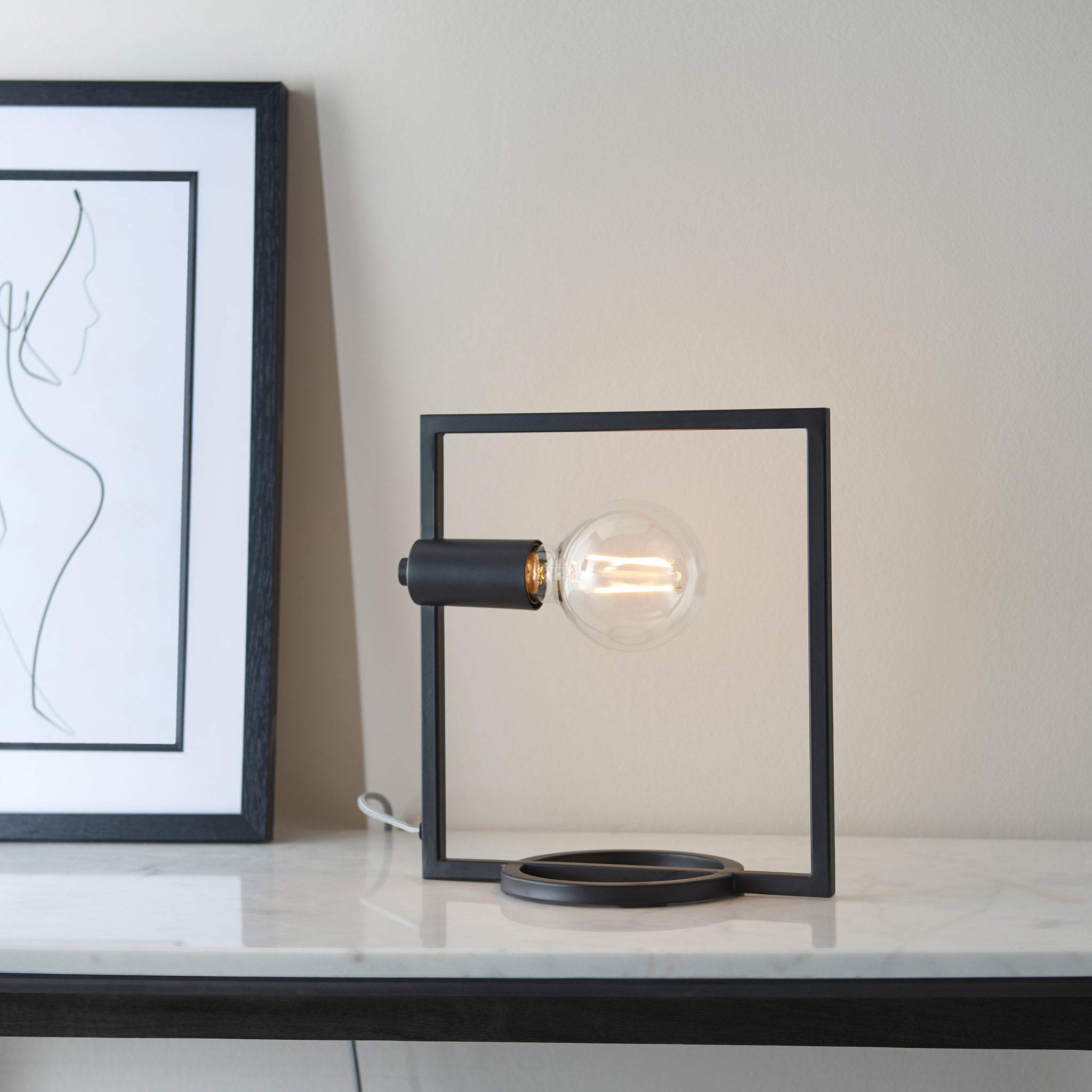Circle Rectangle Table Lamp