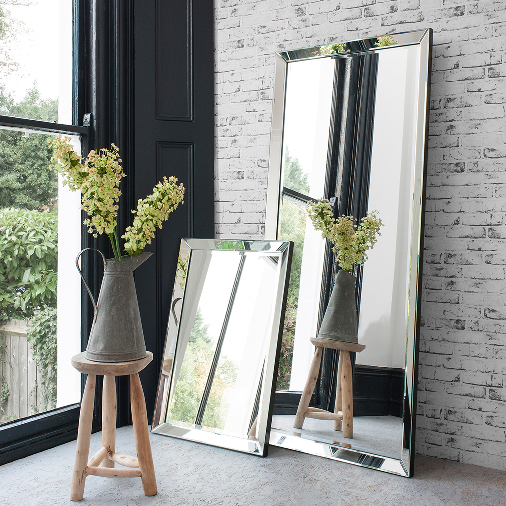 Luca Leaner Mirror