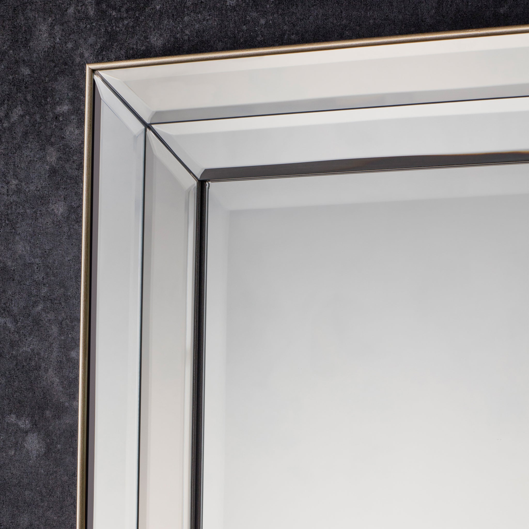 Rosh Mirror 59 x 80 cm