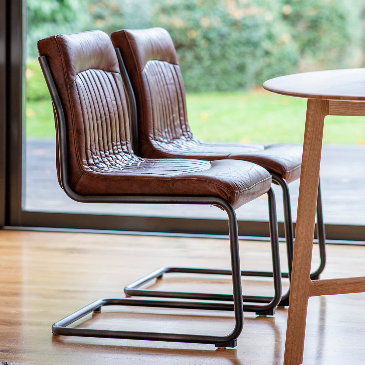 Carpe Leather Chair Brown