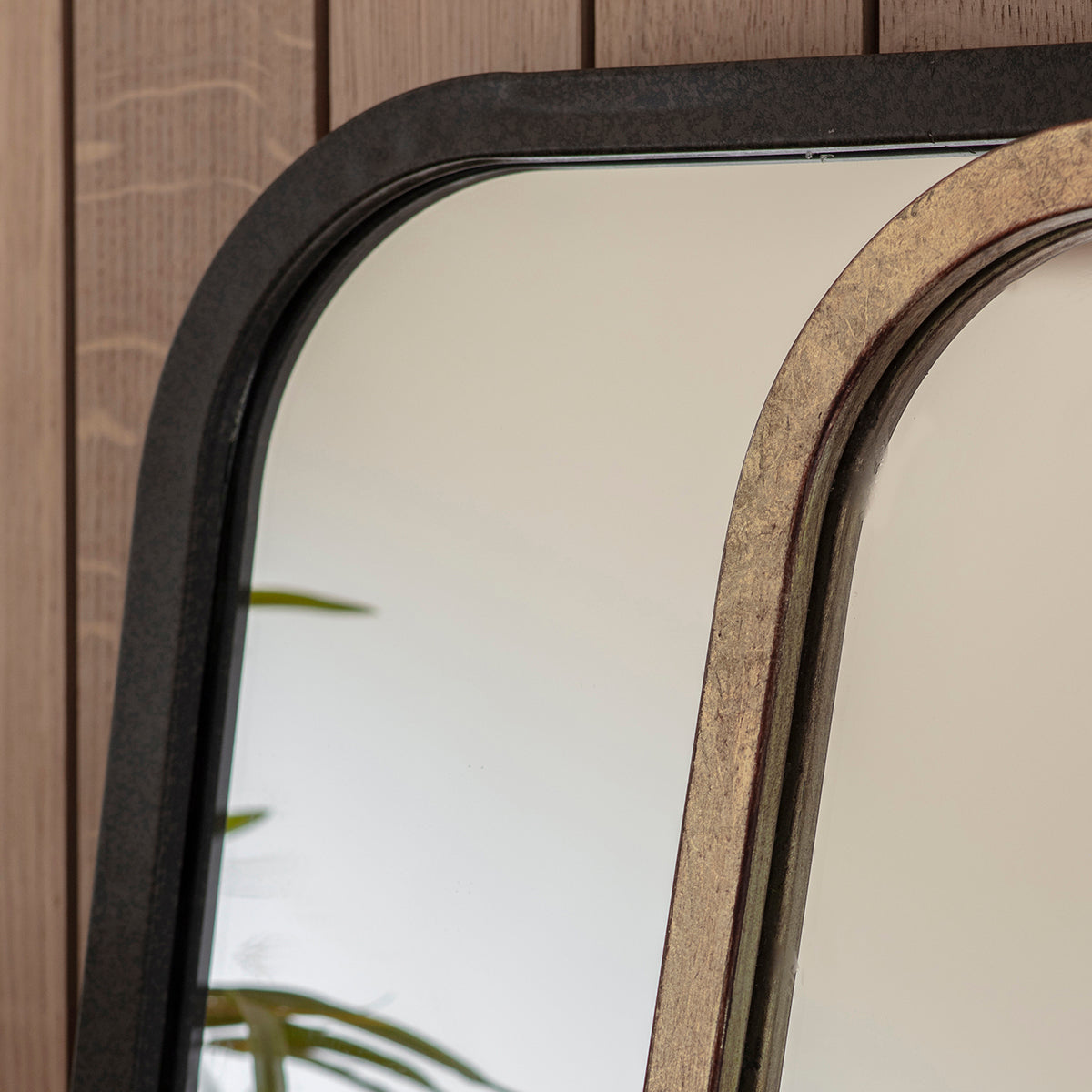 Carver Leaner Mirror Black