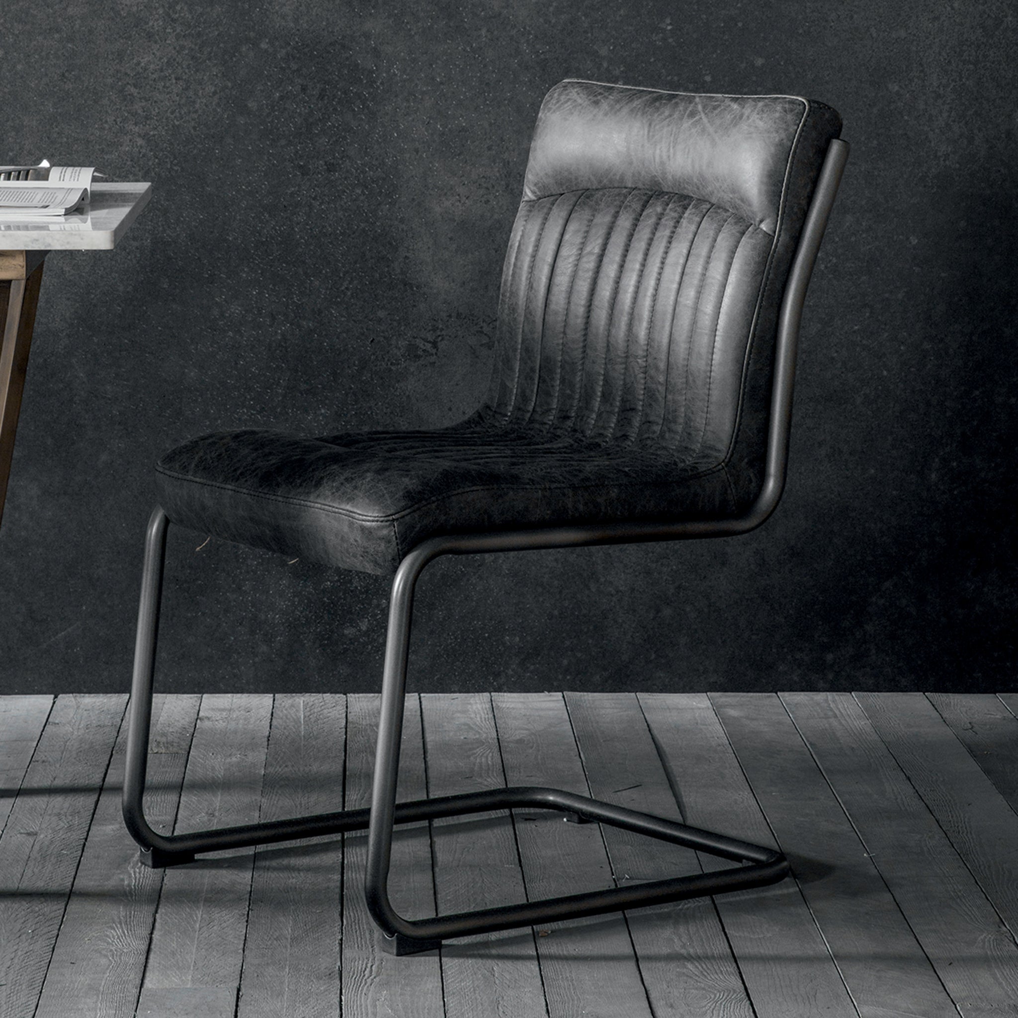 Carpe Leather Chair Antique Ebony