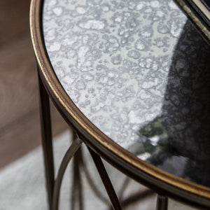 Gaten SideTable