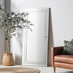 Knapps Leaner Mirror