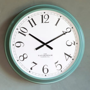 Vern Clock Wasabi