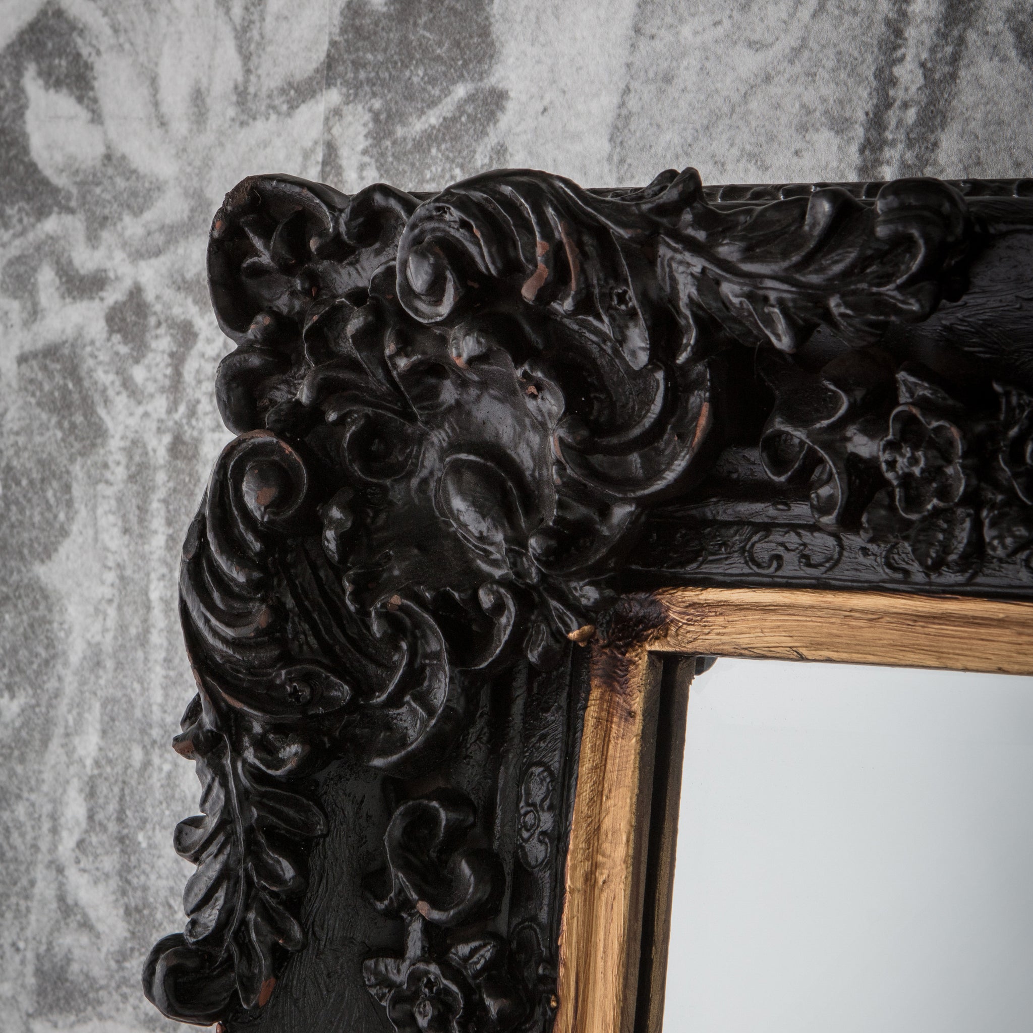Harley Leaner Mirror Antique Black
