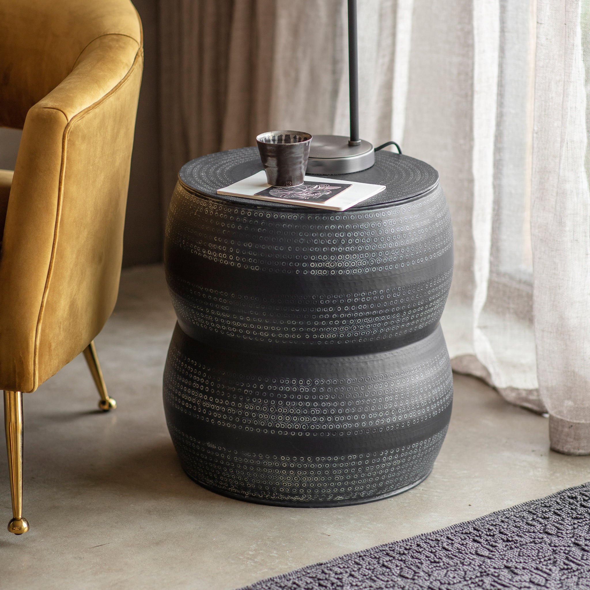 Rui Side Table