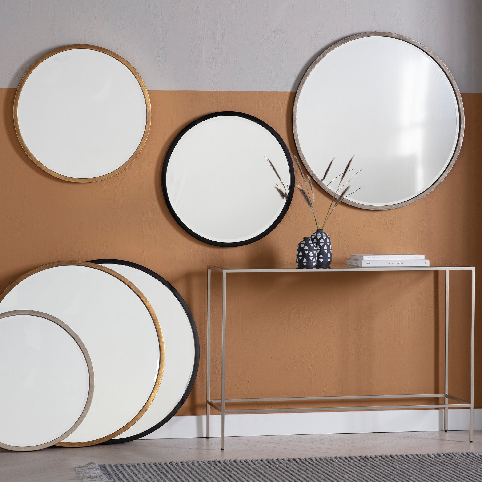 Higgs Round Mirror Black 60 x 60 cm