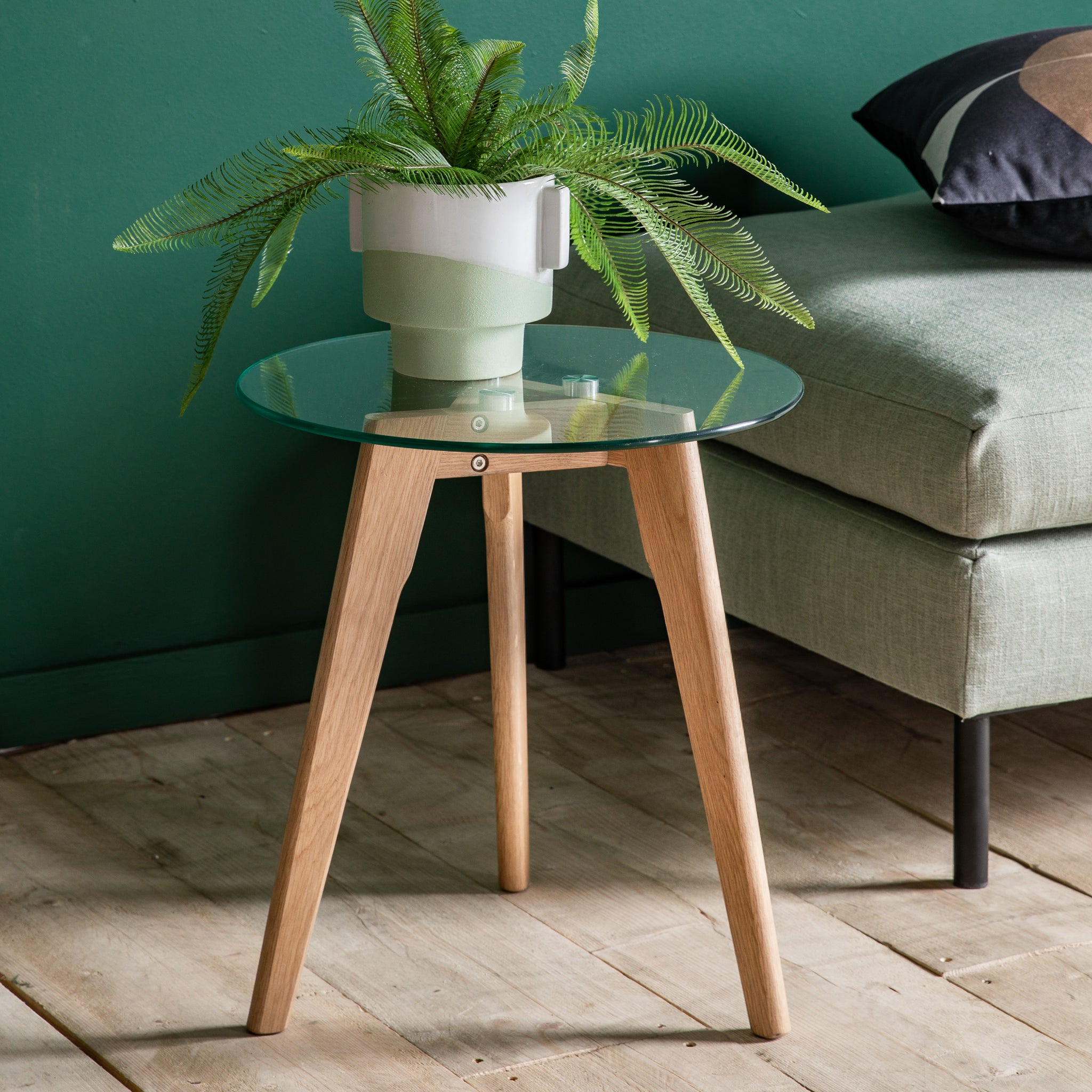 Blaine Round Side Table Oak