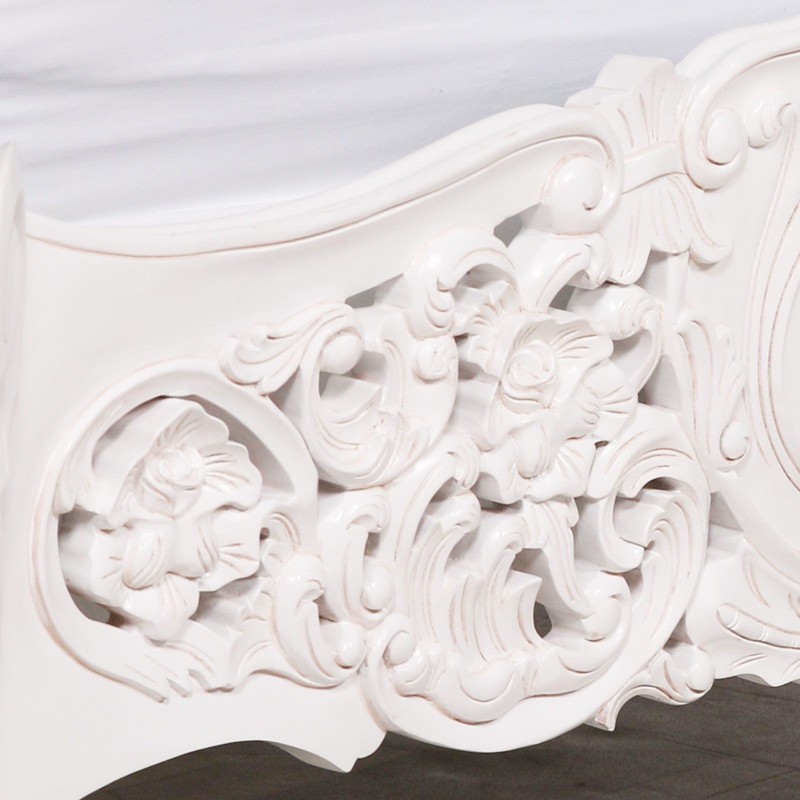 Rococo 4ft6 Double Size Carved Bed